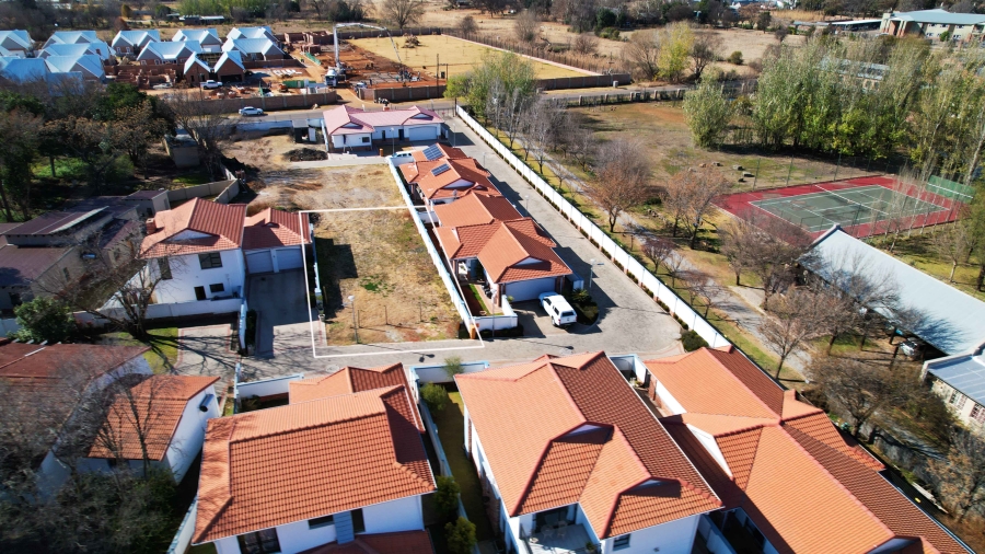 3 Bedroom Property for Sale in Van Der Hoff Park North West